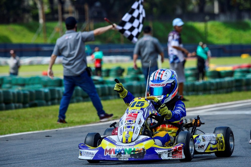 Murilo Dominguez estreou com vitória na Cadete na abertura da temporada o Light